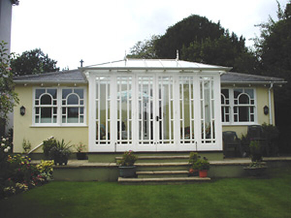 One-off bespoke development with a glazed orangery, built by Bagwells